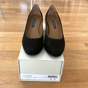 *Brand New* 38 M (US 8) Margaux Black Suede The Heel